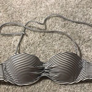 32B Victoria’s Secret multi-wear bikini top